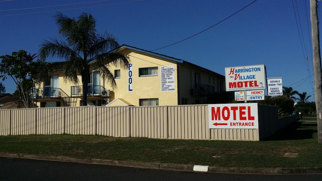 Harrington Village Motel Manning Point Exterior photo